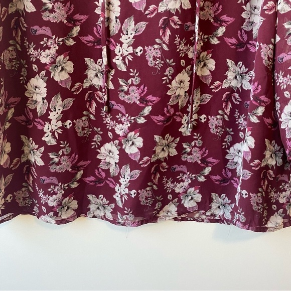 SKIES ARE BLUE Burgundy Floral Blouse! Medium - Picture 3 of 7